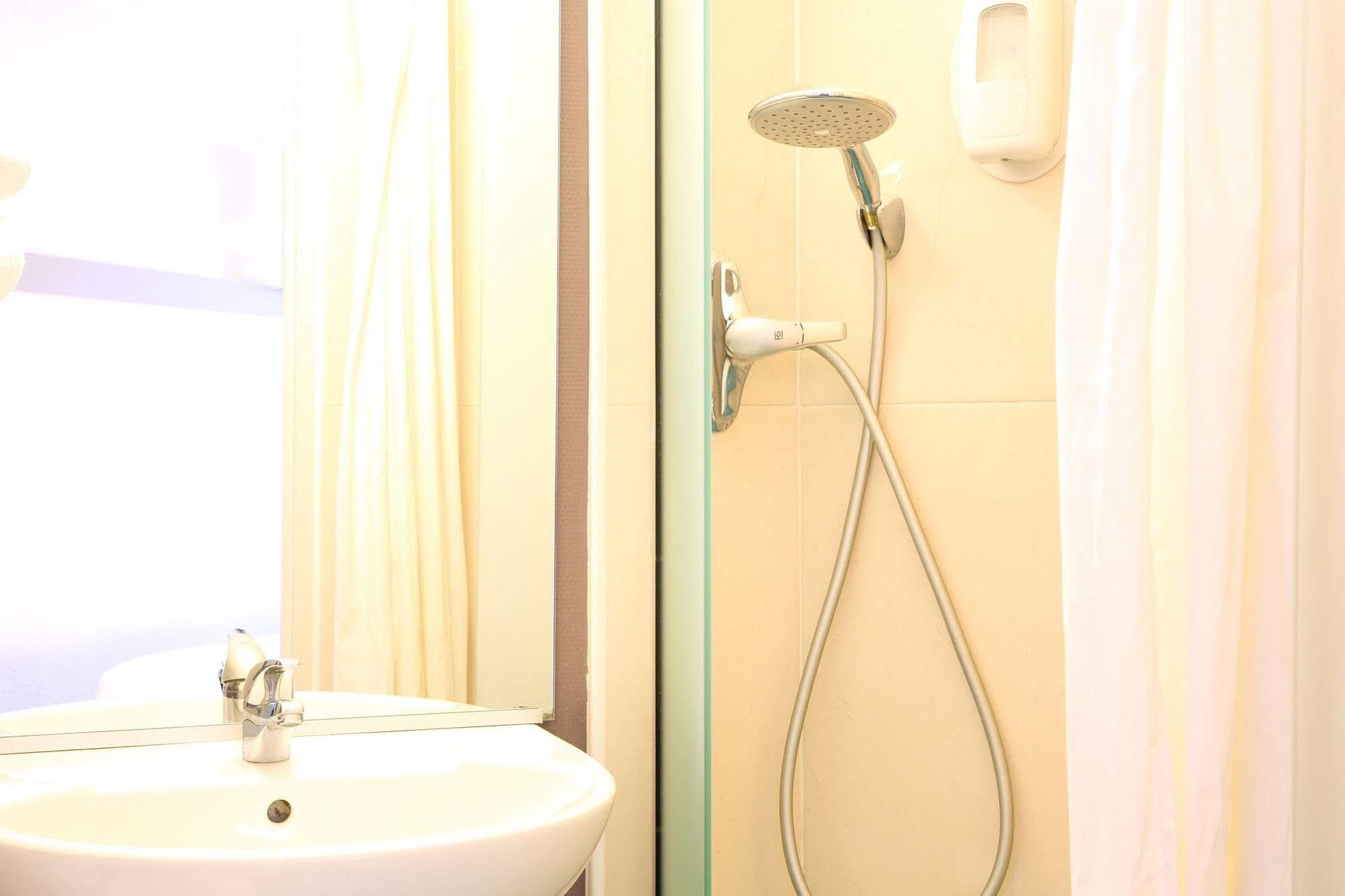 B&B Hotel Villeneuve Loubet Plage Zewnętrze zdjęcie
